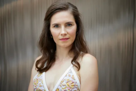 Amanda Knox defends comedy show as honoring her murdered former roommate